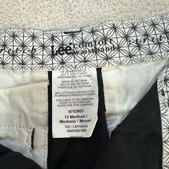 Lee Comfort Waistband and s t r e t c h shorts size 12 - Picture 2 of 5
